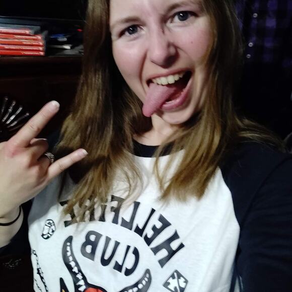 Hellfire Club Stranger Things T-Shirt, Black and White Raglan Baseball Tee, XL - Picture 5 of 6